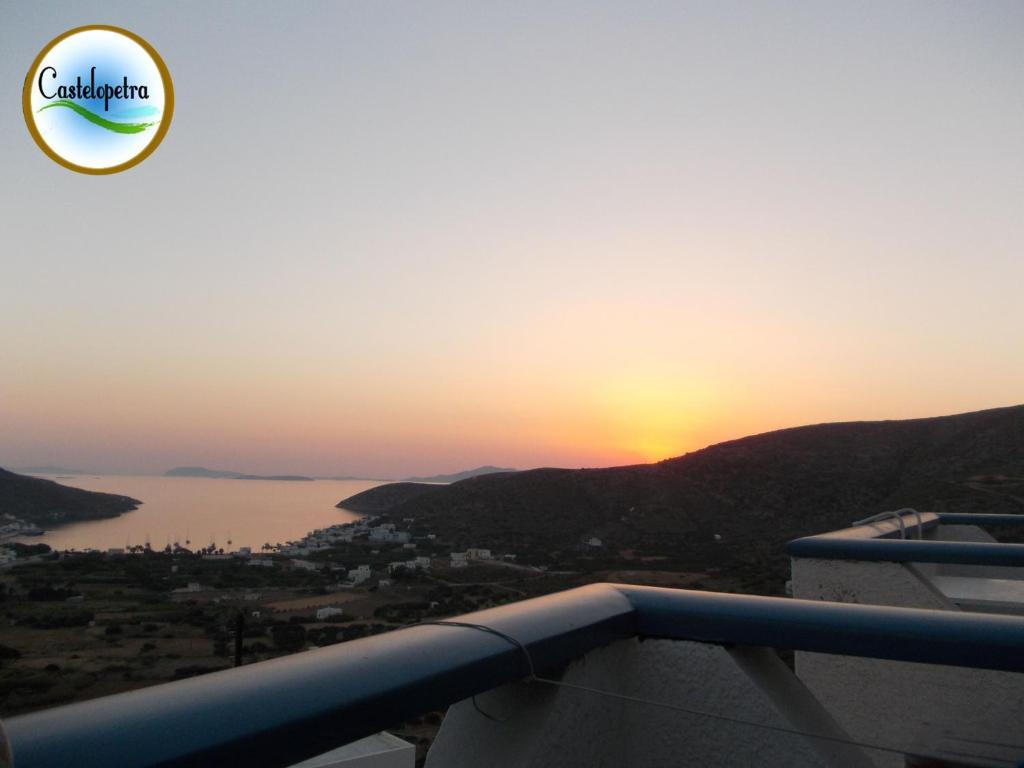 Castelopetra Aparthotel Katápola Rom bilde