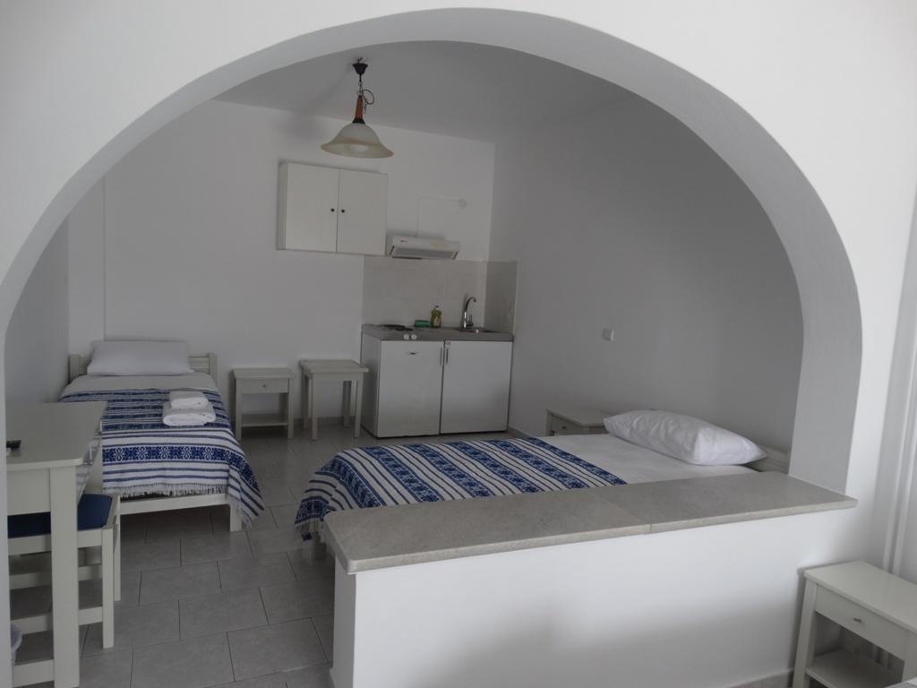 Castelopetra Aparthotel Katápola Eksteriør bilde
