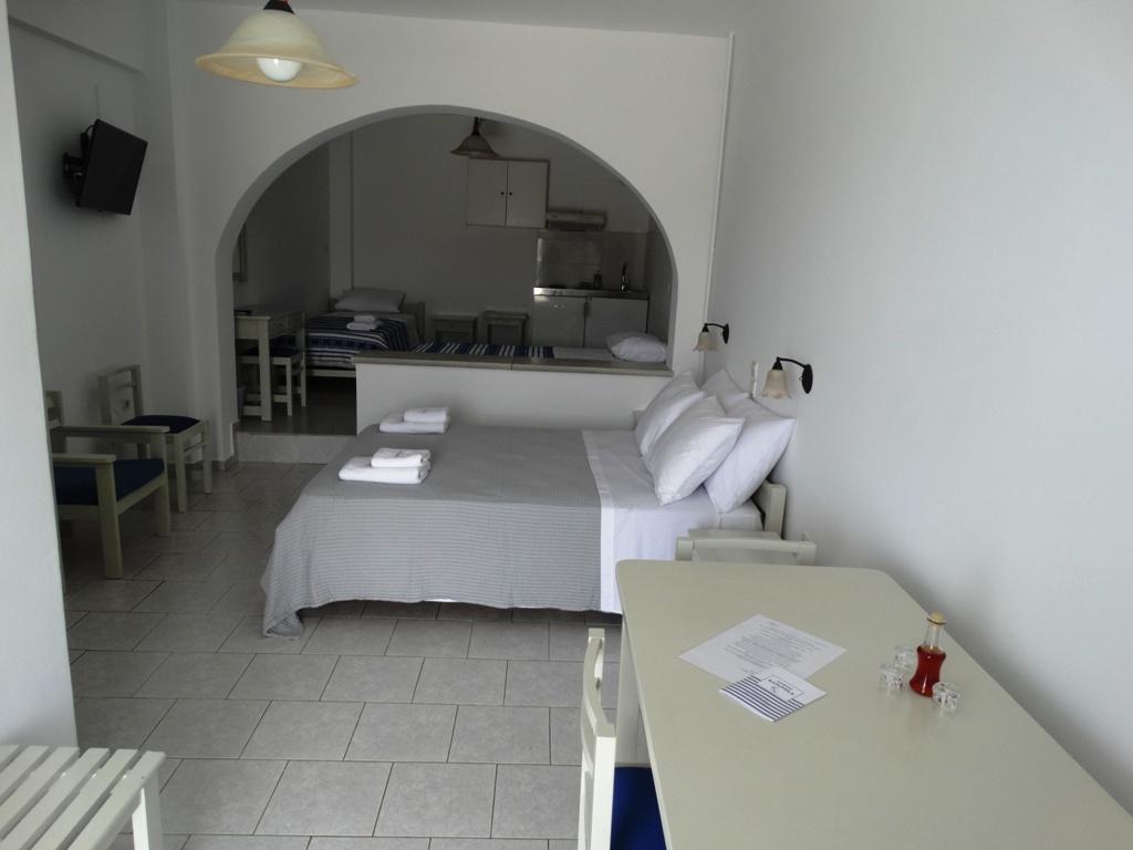 Castelopetra Aparthotel Katápola Eksteriør bilde