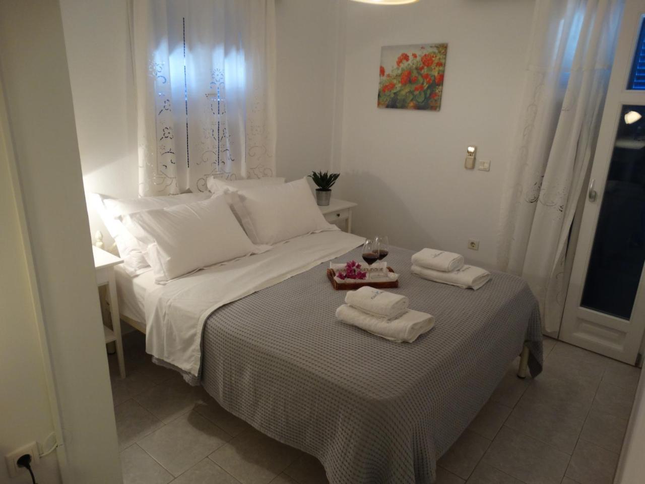 Castelopetra Aparthotel Katápola Eksteriør bilde