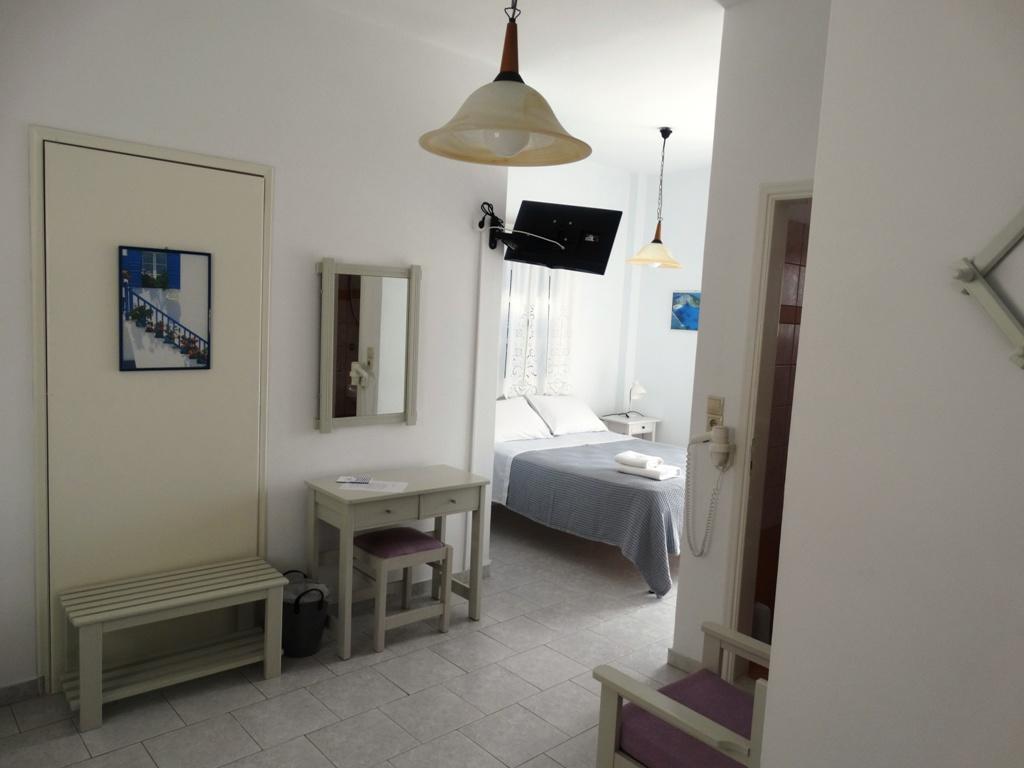 Castelopetra Aparthotel Katápola Eksteriør bilde
